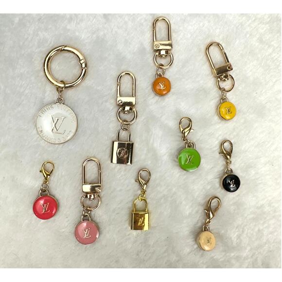 Louis Vuitton Luxury charms from various projects or bags pendant- ONE CHARM! - Picture 2 of 7